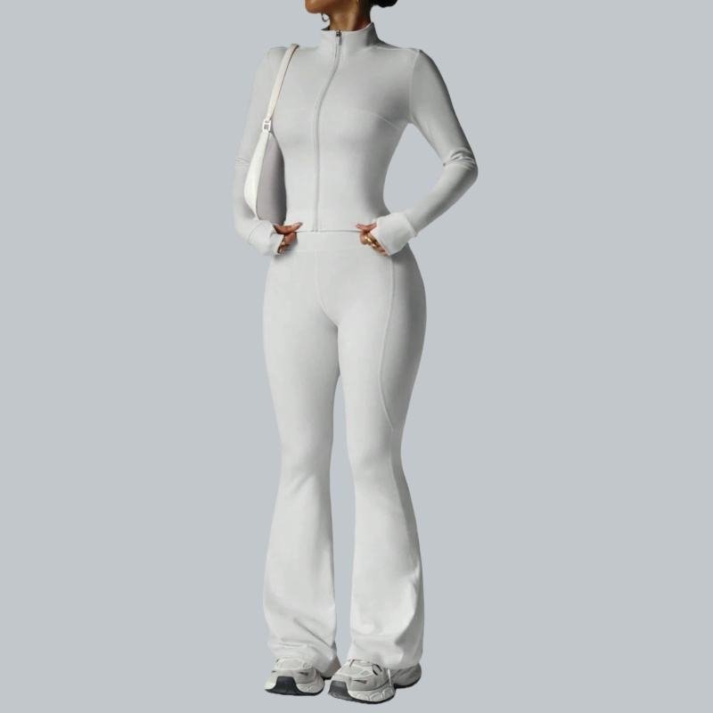 Women's 2-piece zip fitness set with long sleeve top and leggings